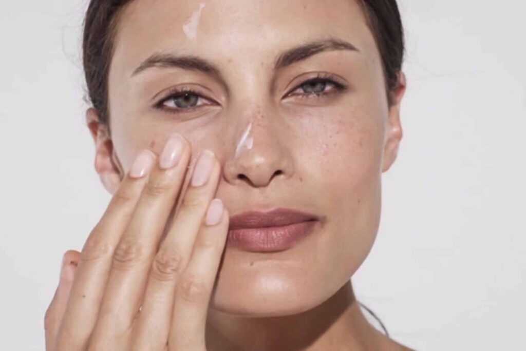 Skin Needs Moisturizers