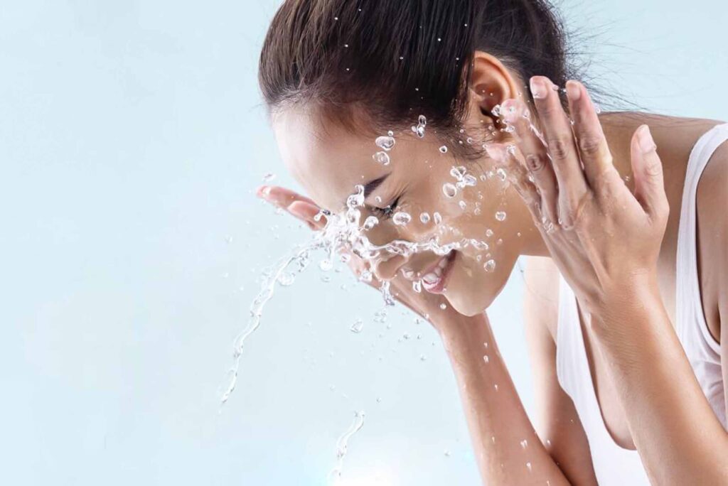 Remove Makeup in 2 mins